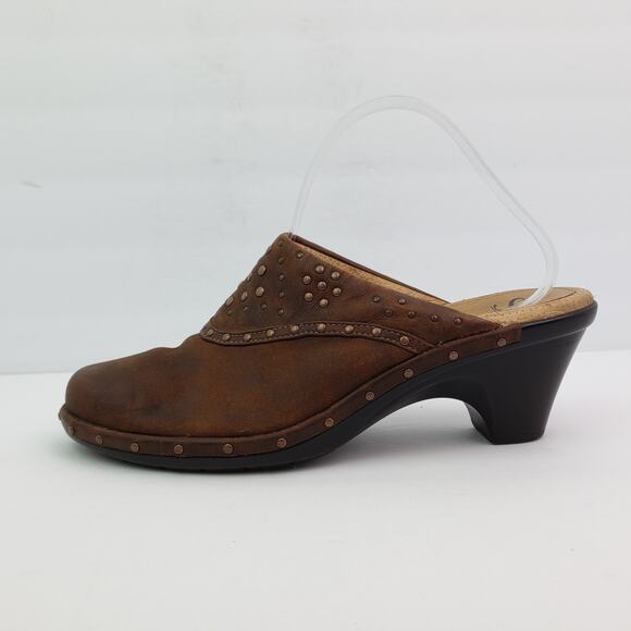 Sofft Womens Size 8 Brown Leather Slip On Studded Mule Clog Shoes 1009575 - Picture 3 of 11